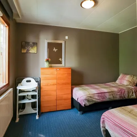 Cozy Bungalow In With Sauna Uden
